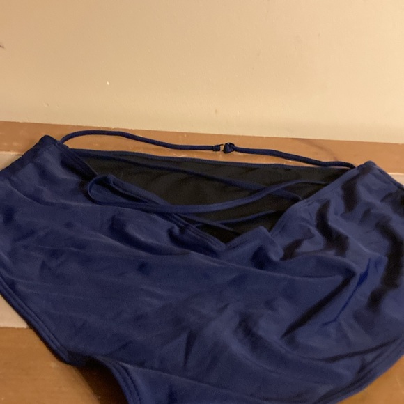 Swim bottom XXL NWOT - Picture 2 of 4